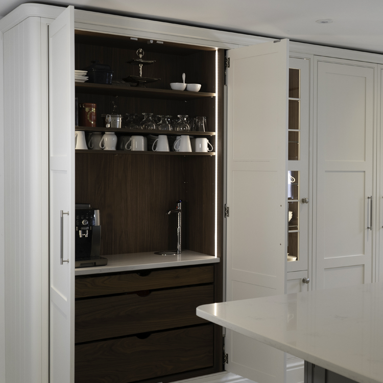 End and Central Folding System image